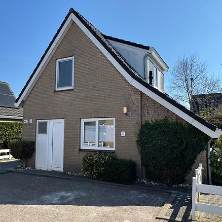 Huebsches Ferienhaus In Ouddorp - Fusslaeufig Zum Strand Und Zentrum Dış mekan fotoğraf